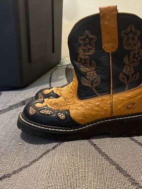 Roper Kids Two-Tone Black and Tan Western Boots